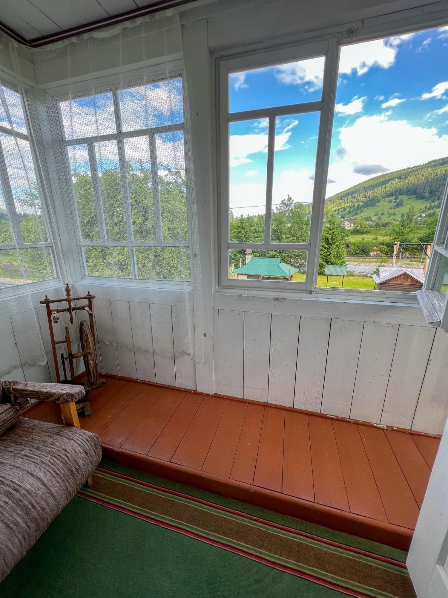 Shum Cheremosha Guest house 3*